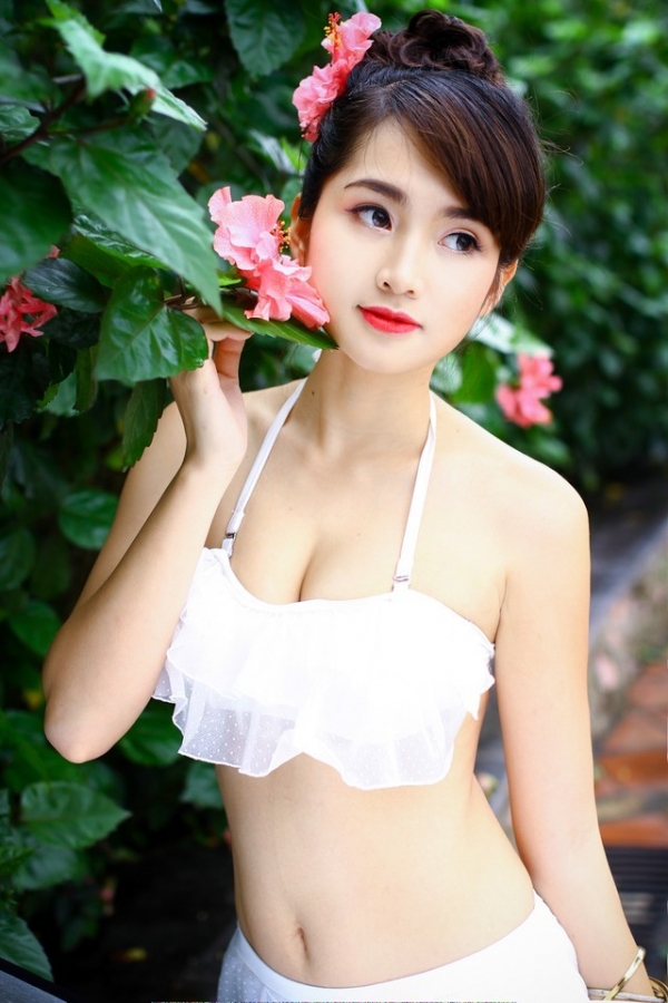 hot-girl-chu-quynh-phuong-ve-dep-trong-sang-17-600x900